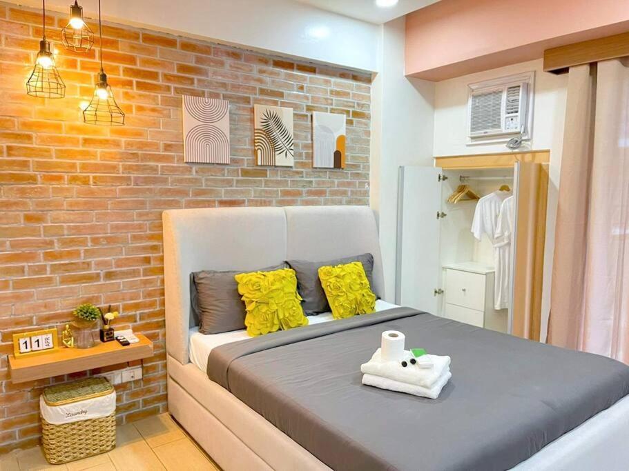 Lovely Unit With Free Wi-Fi & Netflix I Across Naia T3 Airport Манила Экстерьер фото
